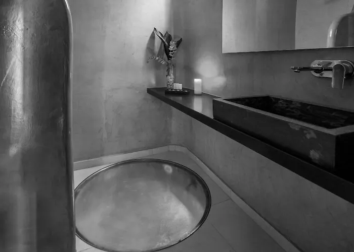 Di Capo - Santorini Old Winery Luxury