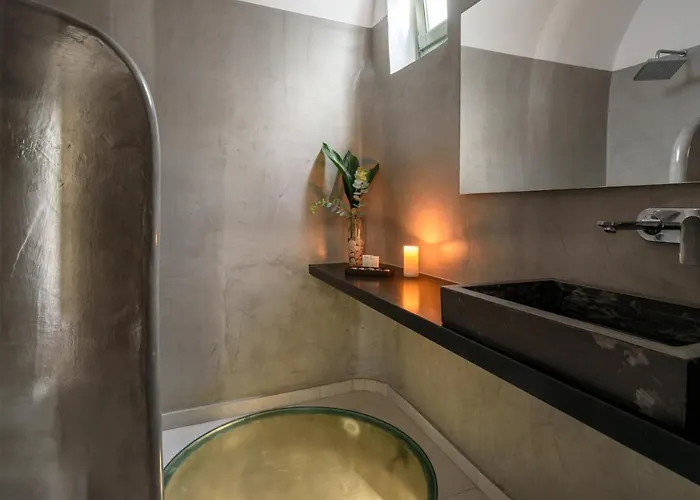 Di Capo - Santorini Old Winery Luxury