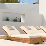 Di Capo - Santorini Old Winery Luxury Akrotírion