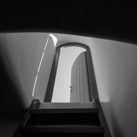 Di Capo - Santorini Old Winery Luxury 度假居 Akrotírion