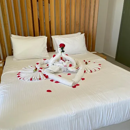 Di Capo - Santorini Old Winery Luxury