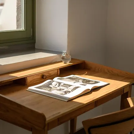 Di Capo - Santorini Old Winery Luxury Akrotírion