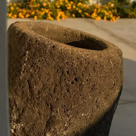 Di Capo - Santorini Old Winery Luxury Akrotírion