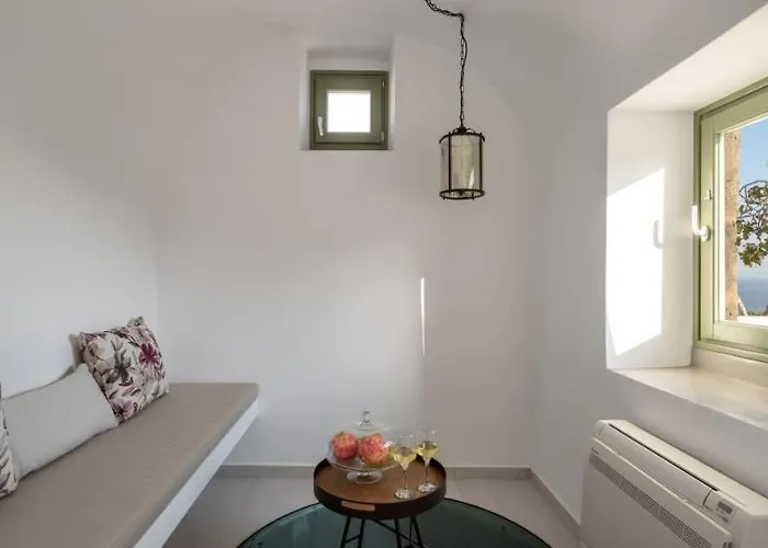 Di Capo - Santorini Old Winery Luxury Vakantiehuis Akrotírion